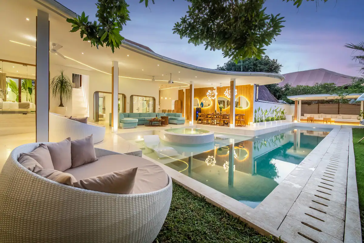 Luxurious 5-Bedroom Villa for Sale in Umalas